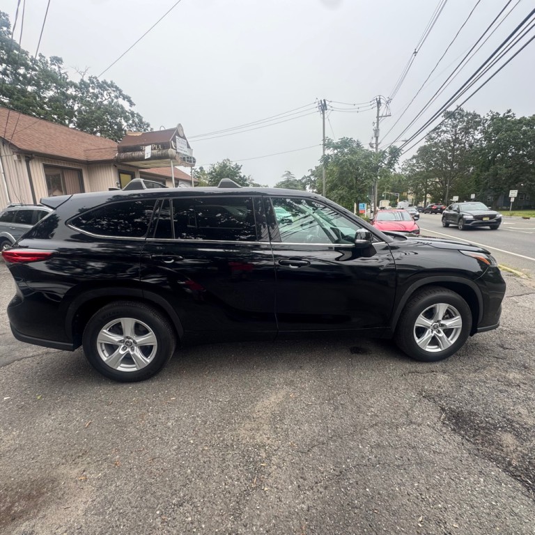 2022 Toyota Highlander Image 7