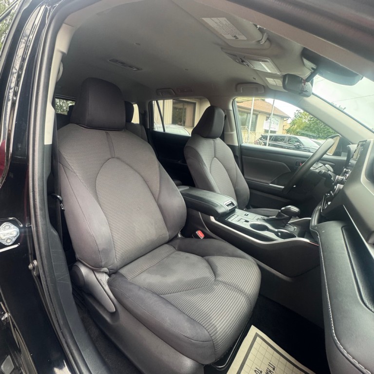 2022 Toyota Highlander Image 18