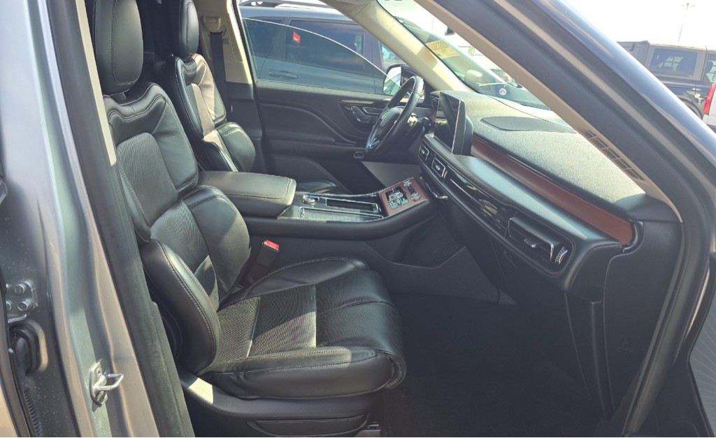2020 Lincoln Aviator Image 7