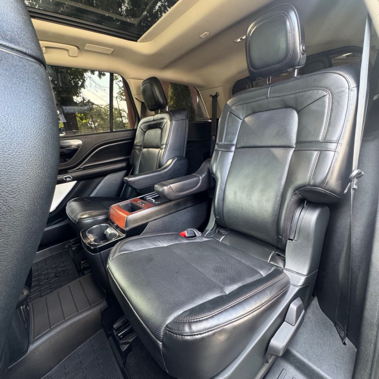 2020 Lincoln Aviator Image 12