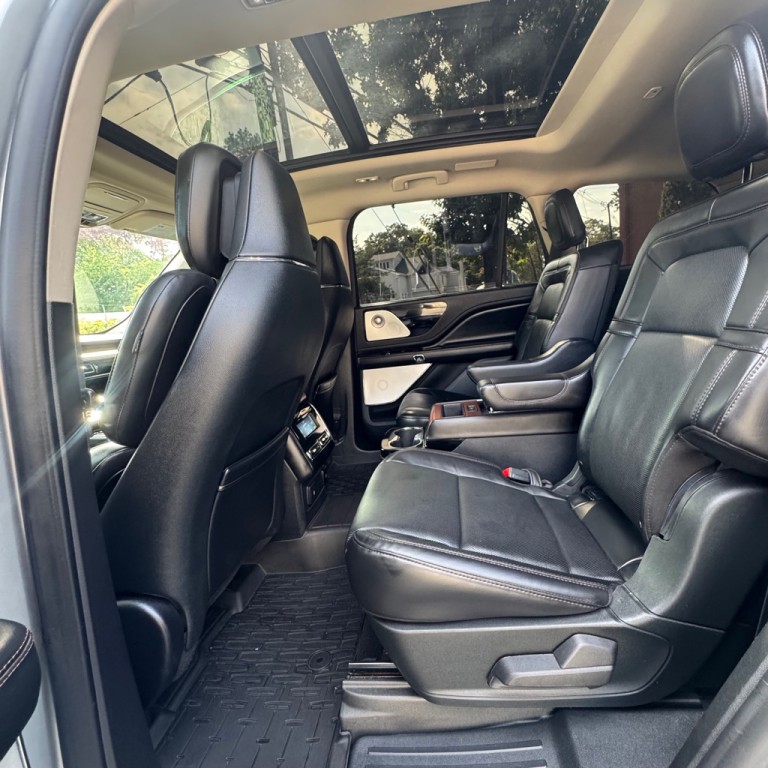 2020 Lincoln Aviator Image 13
