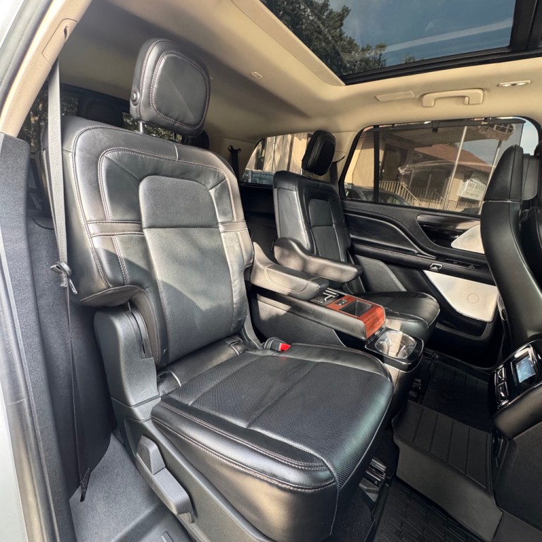 2020 Lincoln Aviator Image 15