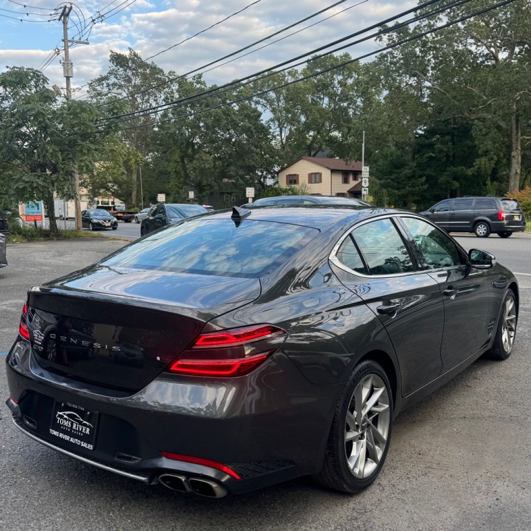 2022 Genesis G70 Image 6