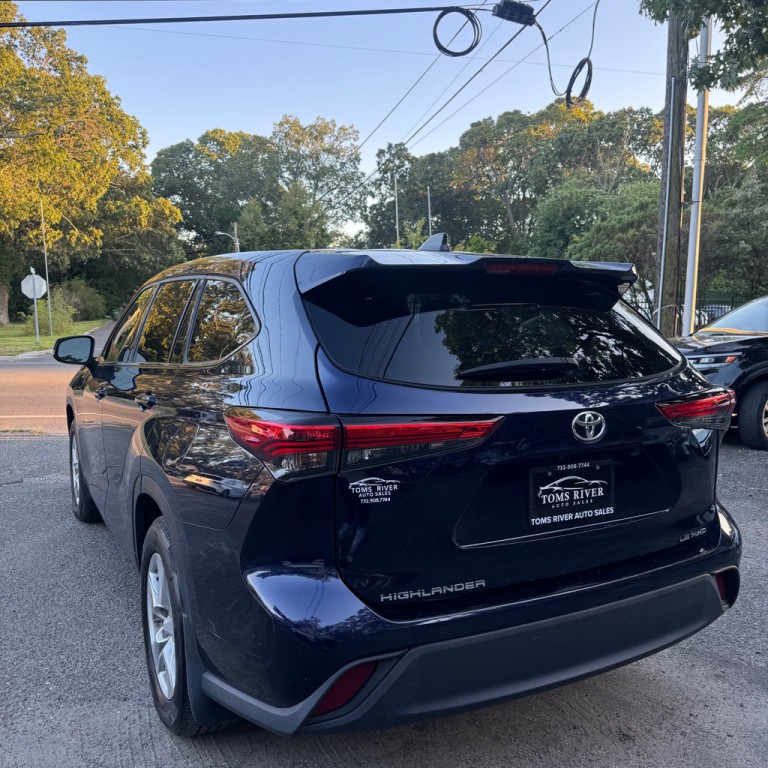 2022 Toyota Highlander Image 4