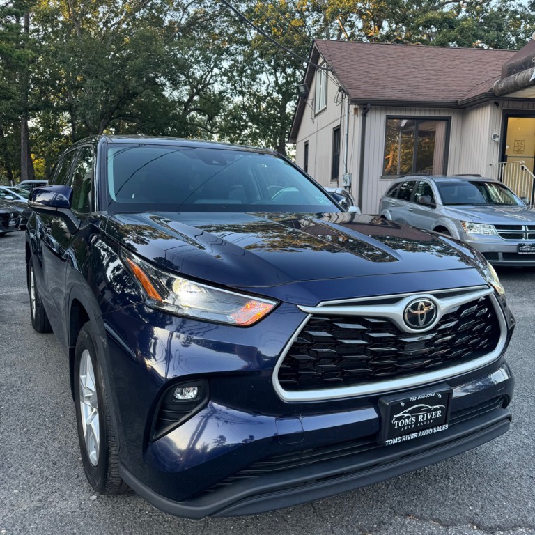 2022 Toyota Highlander Image 8