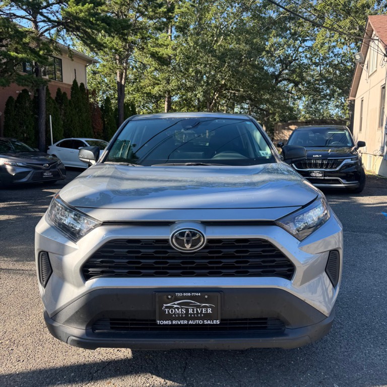 2022 Toyota Rav4 Image 1