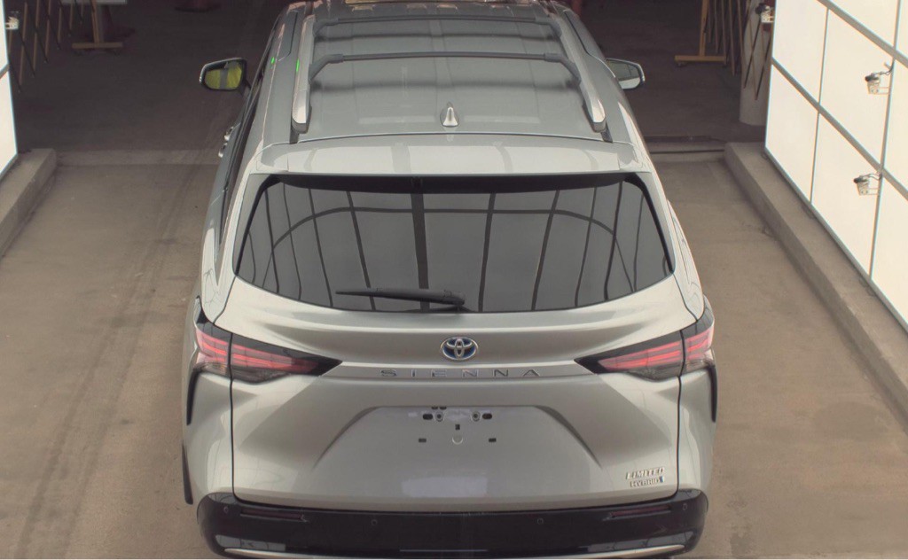 2021 Toyota Sienna Image 6