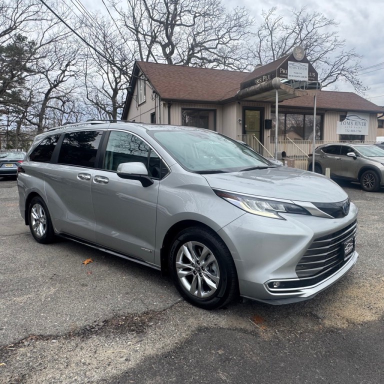 2021 Toyota Sienna Image 7