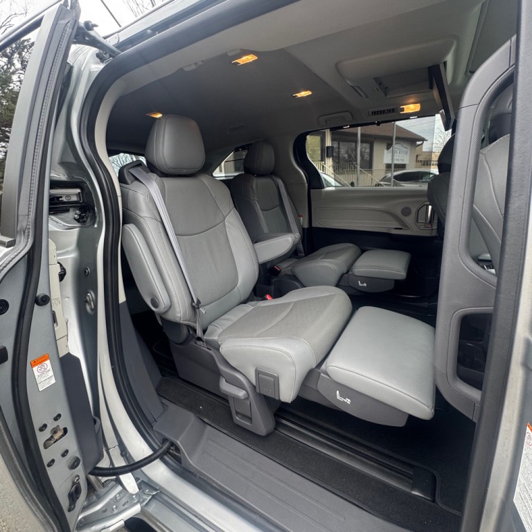 2021 Toyota Sienna Image 15