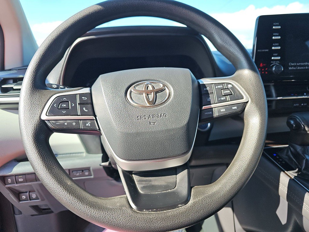 2021 Toyota Sienna Image 6