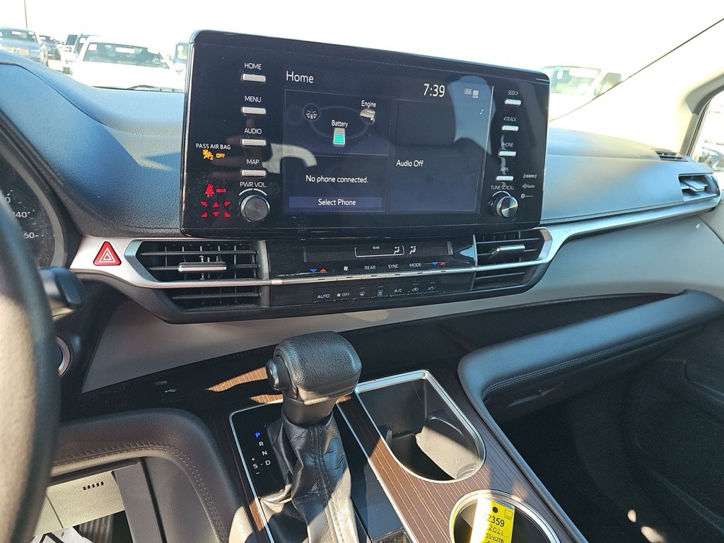 2021 Toyota Sienna Image 9
