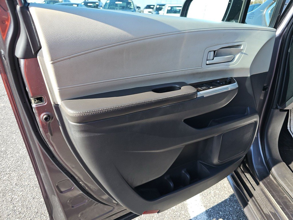 2021 Toyota Sienna Image 10