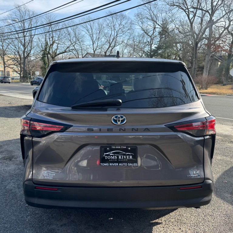 2021 Toyota Sienna Image 4