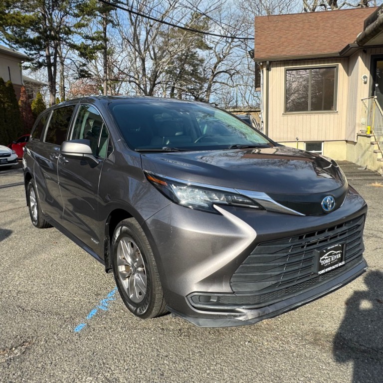2021 Toyota Sienna Image 7