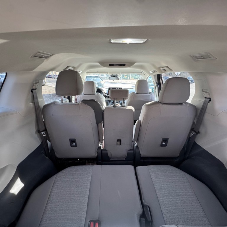 2021 Toyota Sienna Image 10