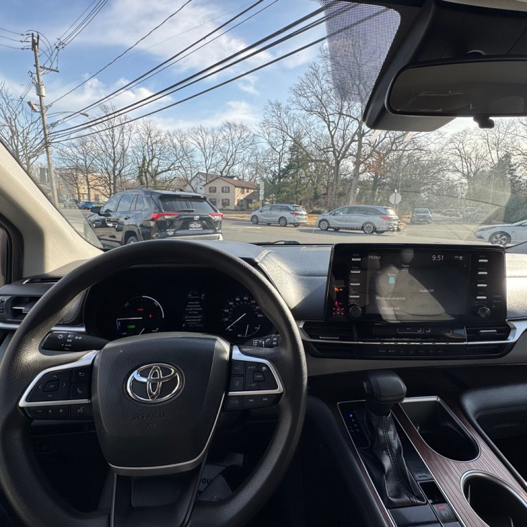 2021 Toyota Sienna Image 22