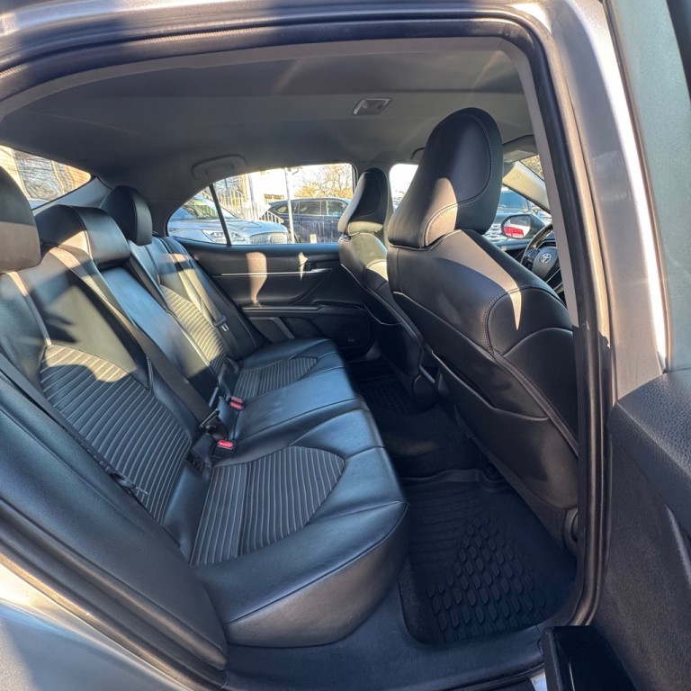 2020 Toyota Camry Image 13