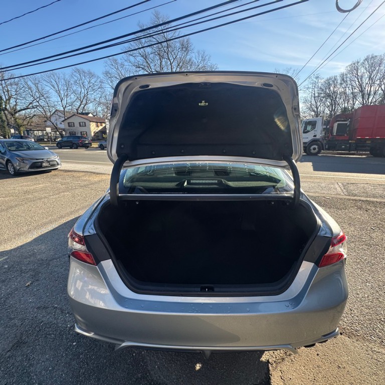 2022 Toyota Camry Image 9