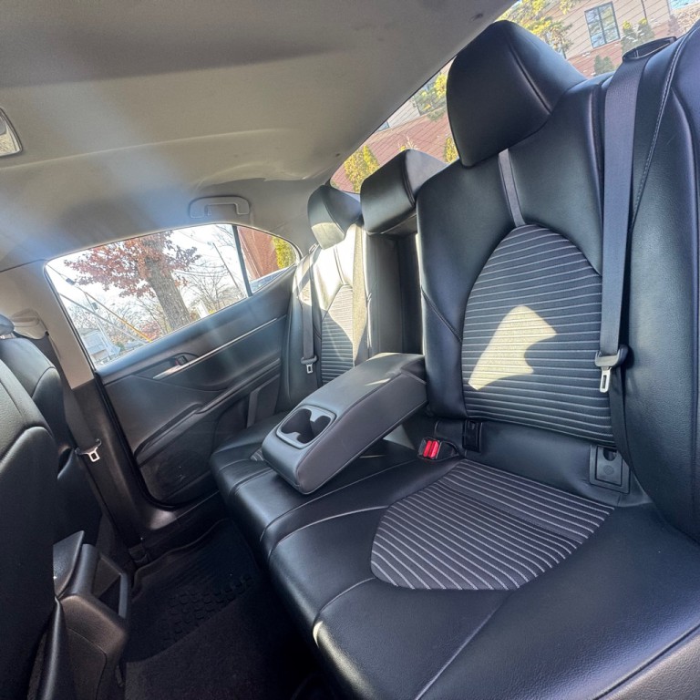 2022 Toyota Camry Image 10