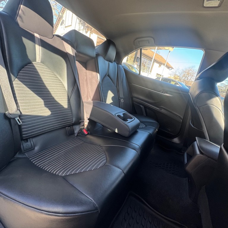 2022 Toyota Camry Image 12