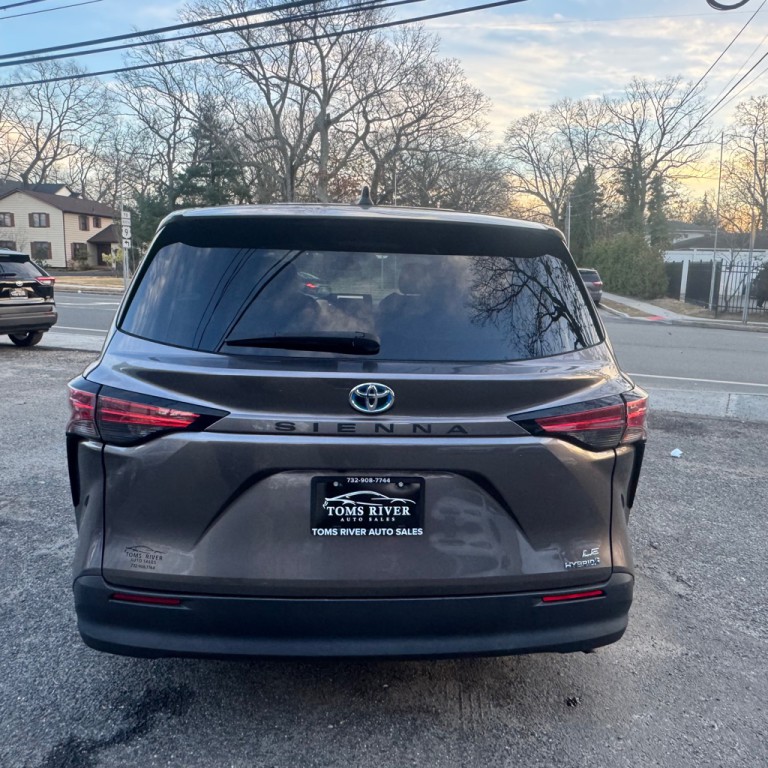 2022 Toyota Sienna Image 4