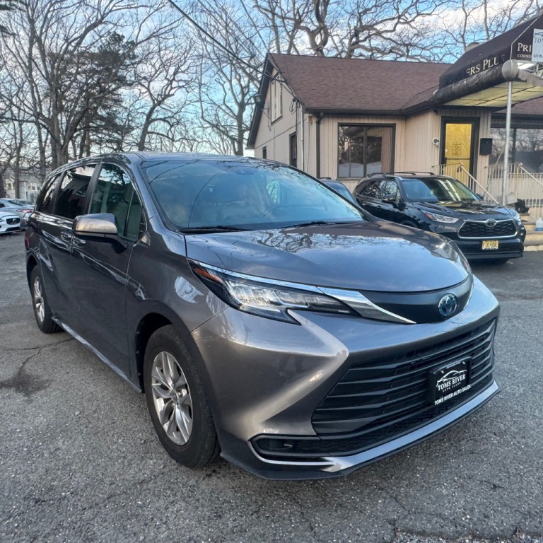 2022 Toyota Sienna Image 7