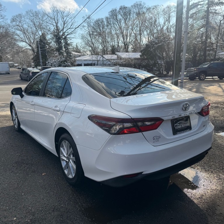 2023 Toyota Camry Image 3