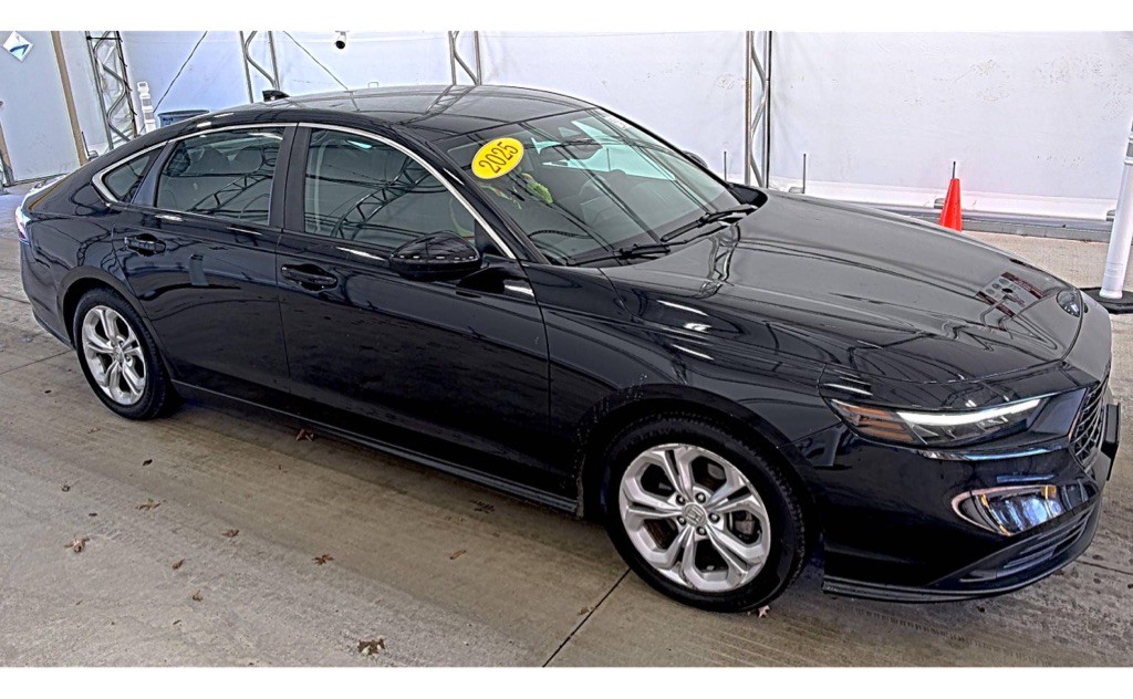2025 Honda Accord Image 3