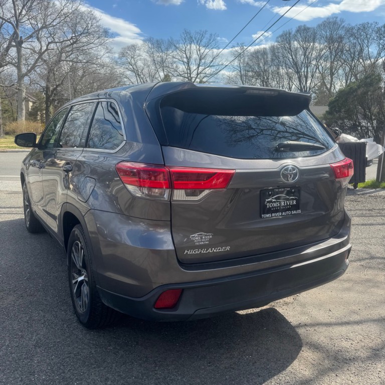 2019 Toyota Highlander Image 3