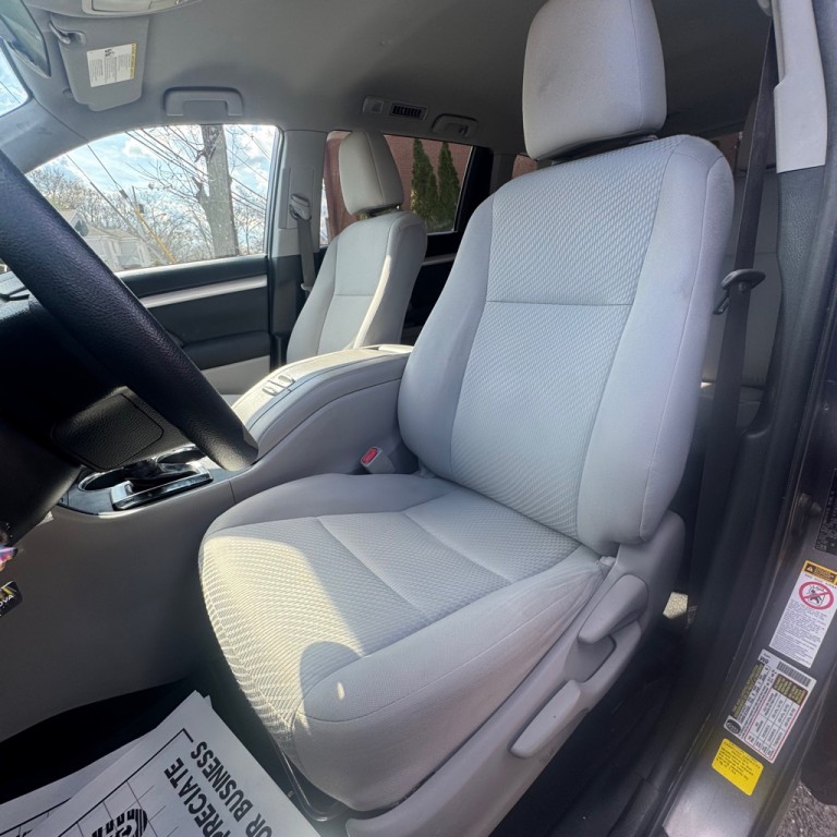 2019 Toyota Highlander Image 19