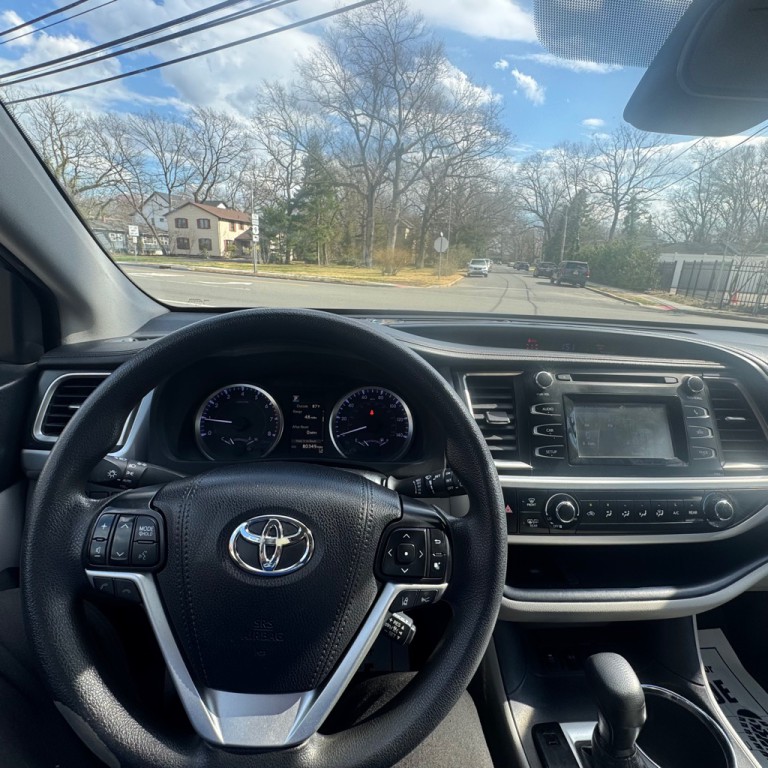 2019 Toyota Highlander Image 21