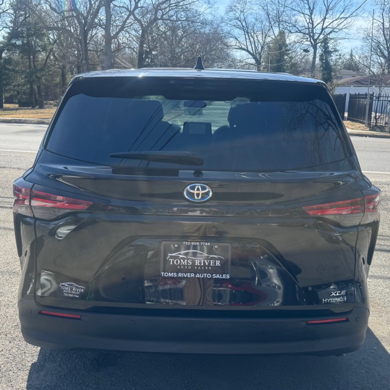 2021 Toyota Sienna Image 4