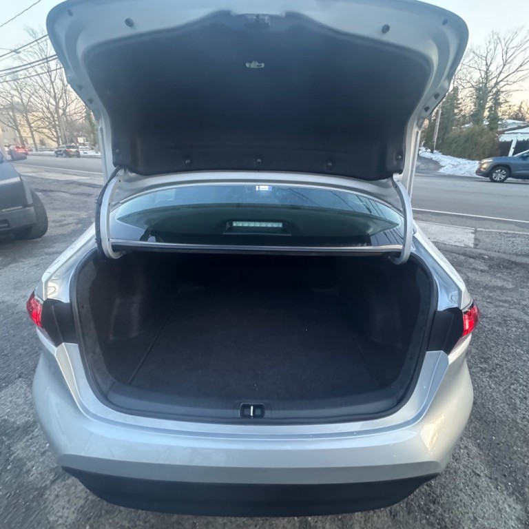 2025 Toyota Corolla Image 9