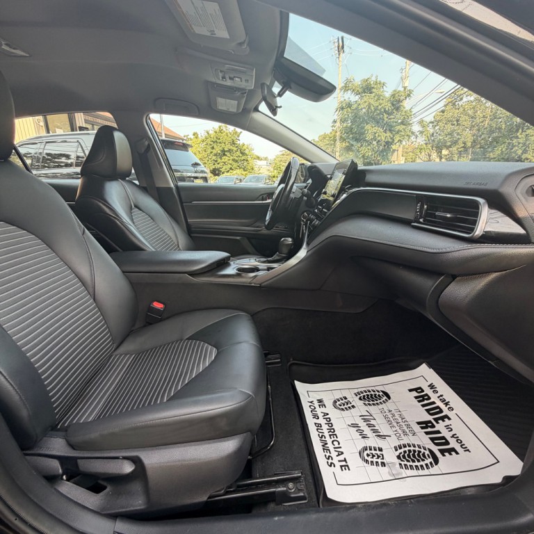 2024 Toyota Camry Image 16