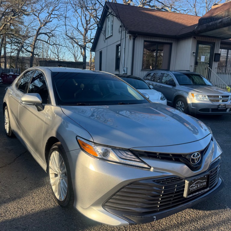 2018 Toyota Camry Image 7