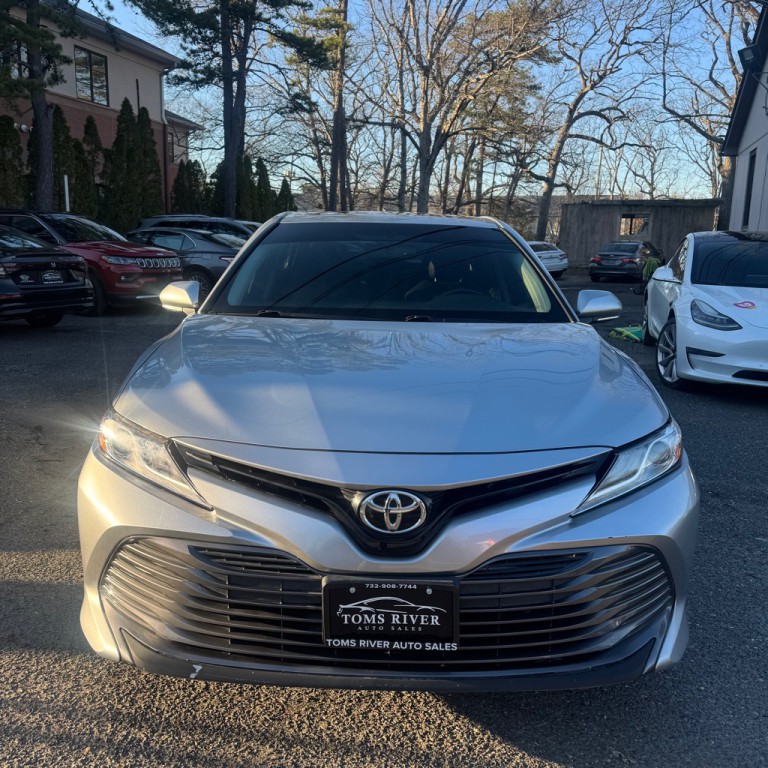 2018 Toyota Camry Image 8