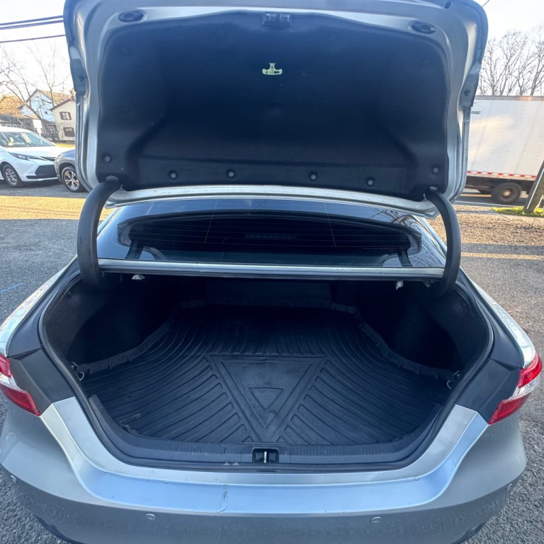 2018 Toyota Camry Image 9