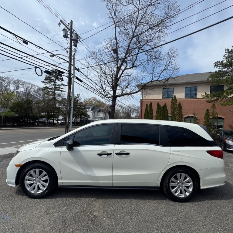 2019 Honda Odyssey Image 2