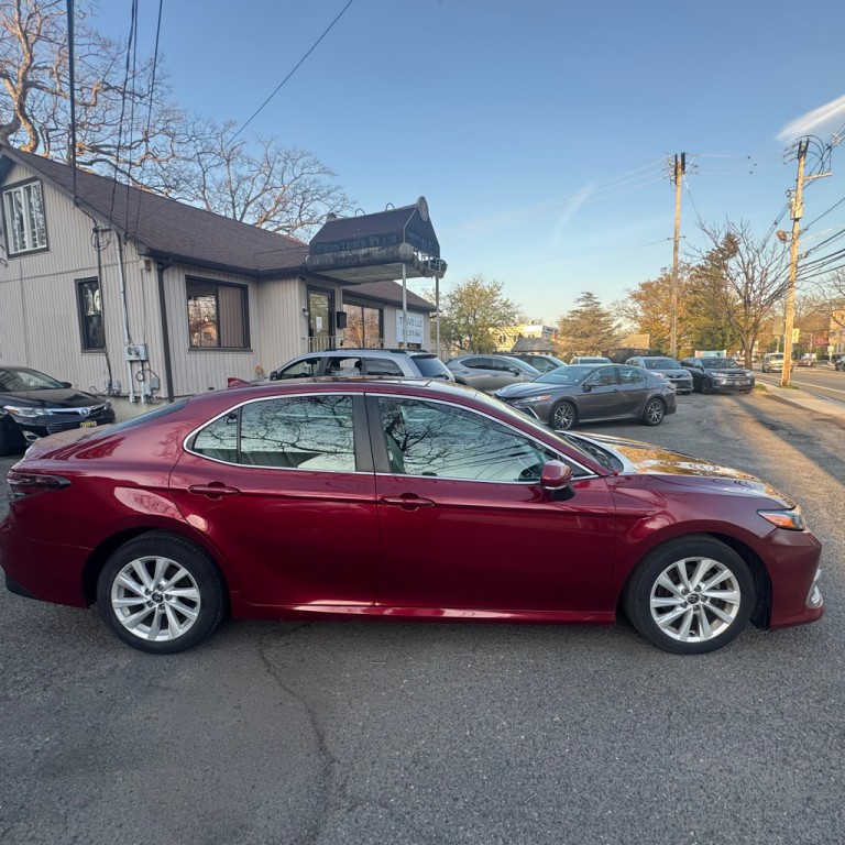 2022 Toyota Camry Image 6