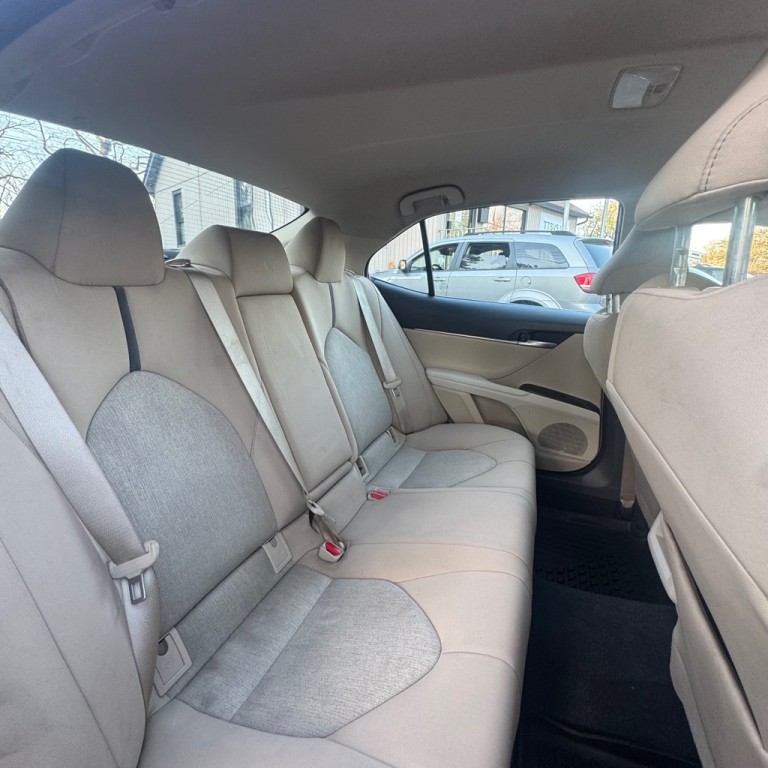 2022 Toyota Camry Image 12