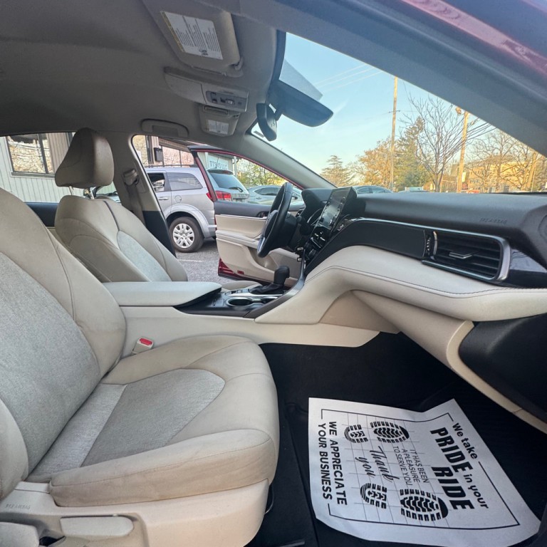 2022 Toyota Camry Image 16