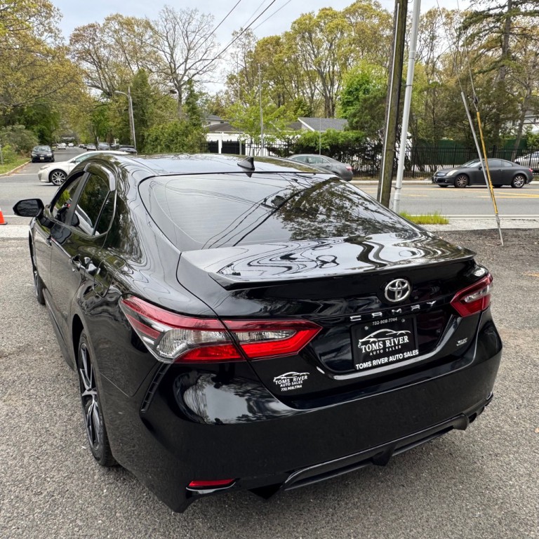 2023 Toyota Camry Image 3