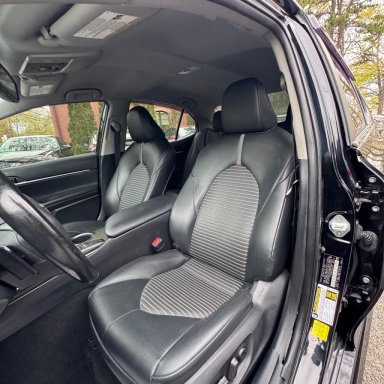 2023 Toyota Camry Image 16