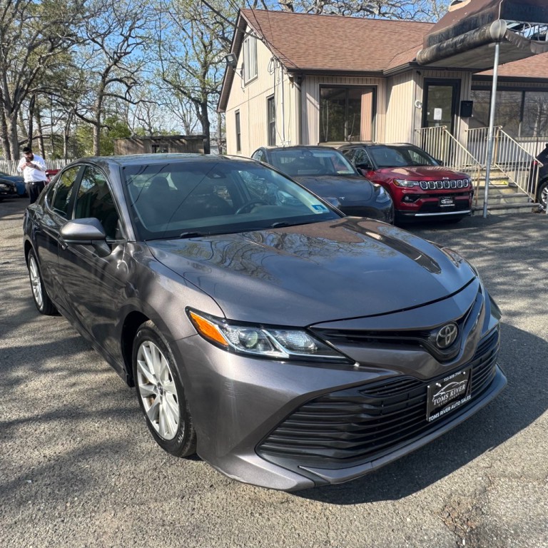 2018 Toyota Camry Image 7