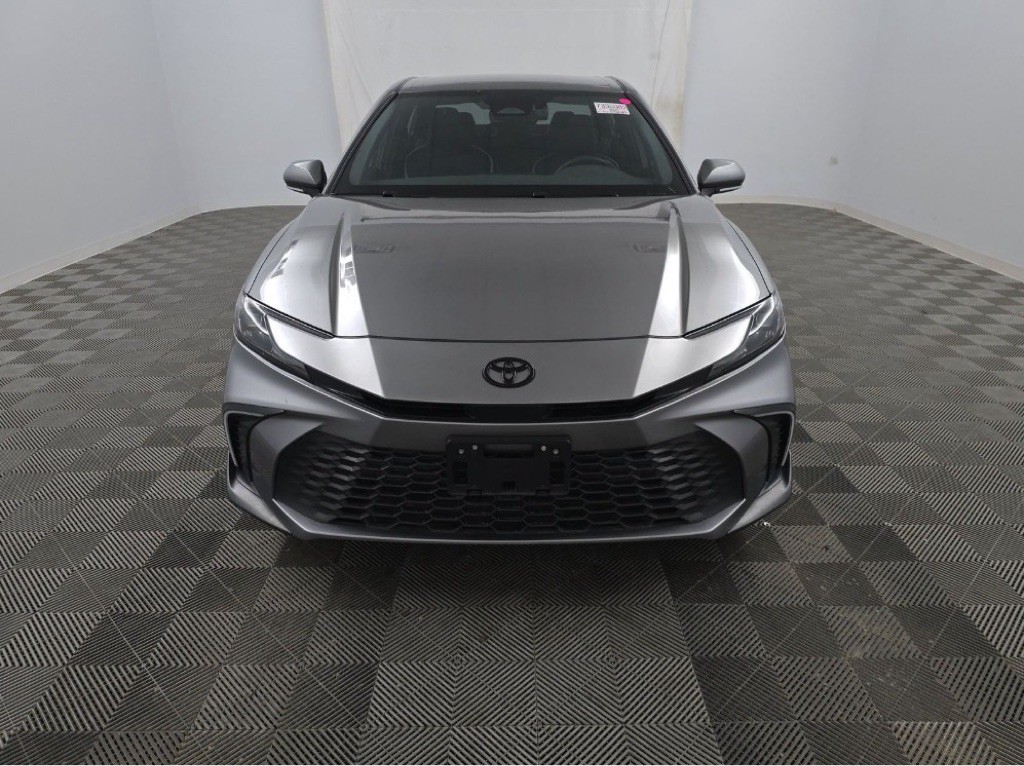 2025 Toyota Camry Image 1