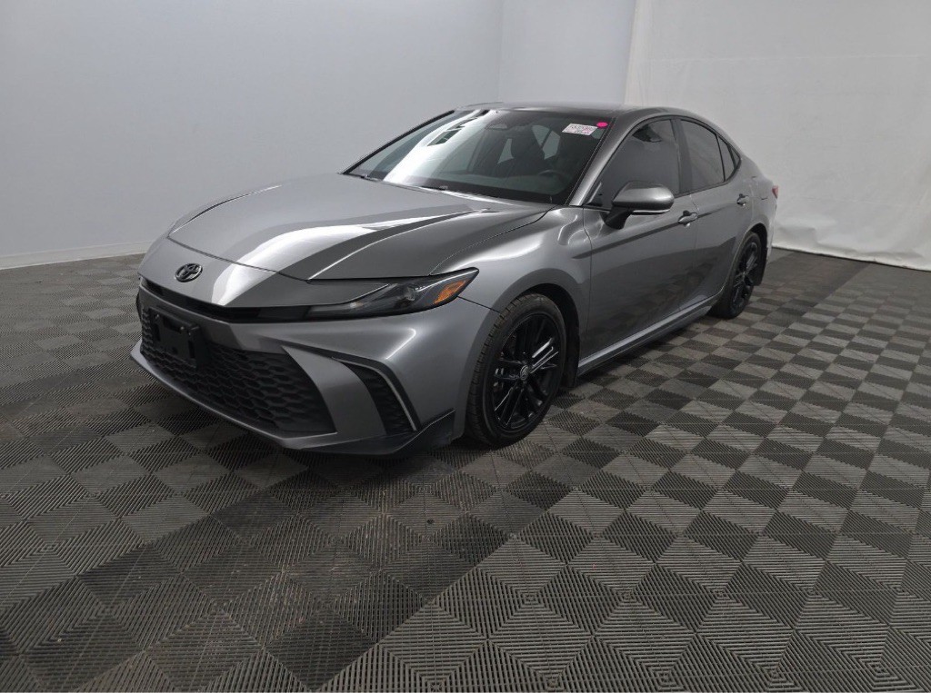 2025 Toyota Camry Image 8