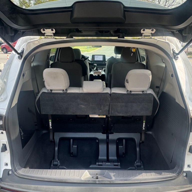 2022 Toyota Sienna Image 9