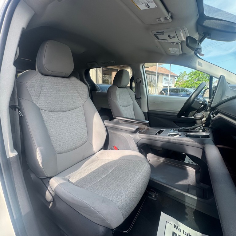 2022 Toyota Sienna Image 18
