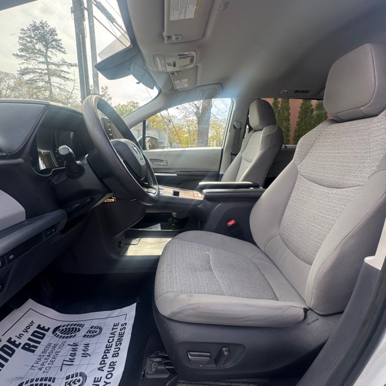 2022 Toyota Sienna Image 21