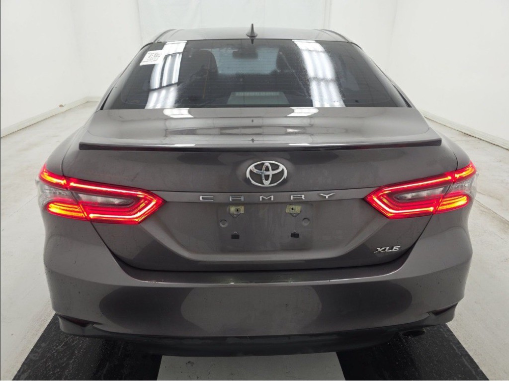 2022 Toyota Camry Image 1